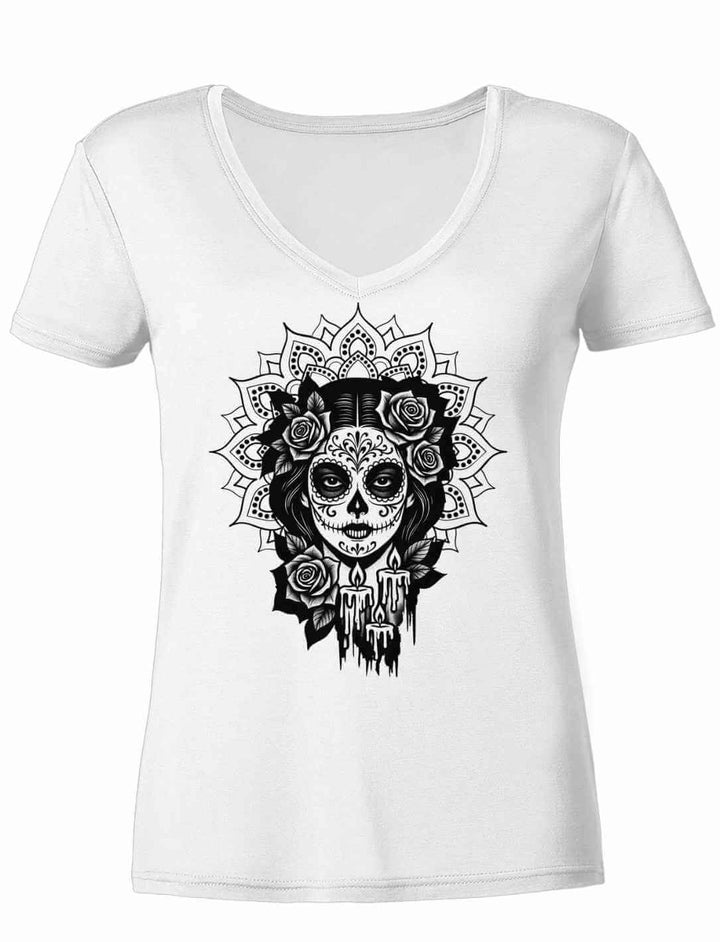 Damen V-Neck Shirt in Weiß mit „Catrina de las Sombras“ Design – Mexico, Día de los Muertos, La Catrina