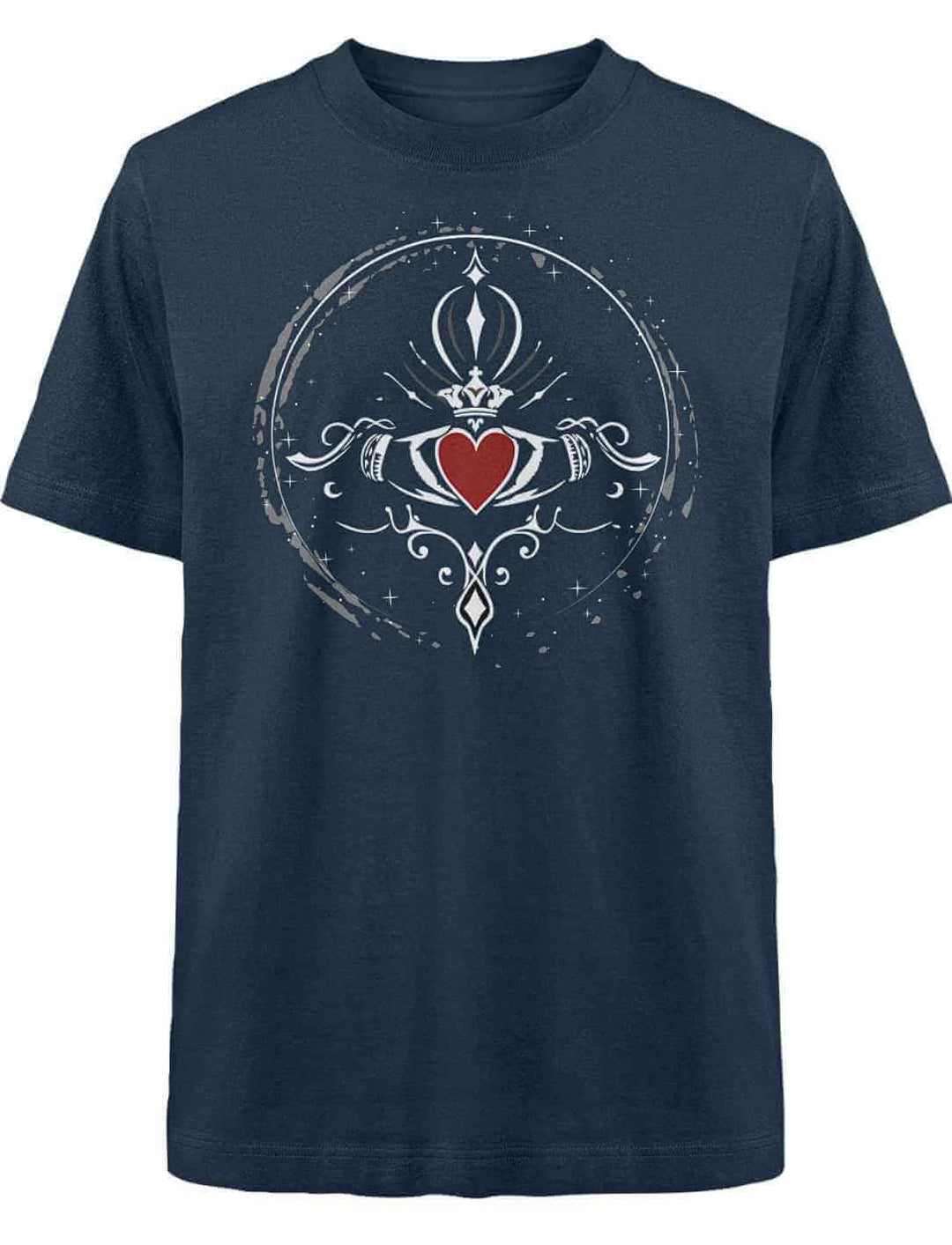 Heavy Oversized Shirt in French Navy mit Claddagh-Motiv auf weißem Hintergrund.