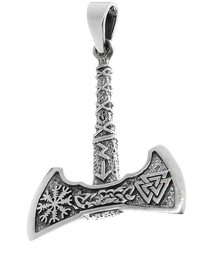 Frostaxt von Thrymheim – Stilvoller 925 Sterling Silber Anhänger in Form einer Wikingeraxt mit filigranen Runenverzierungen, präsentiert auf einem reinen weißen Hintergrund, der die klaren Linien und das kunstvolle Design hervorhebt