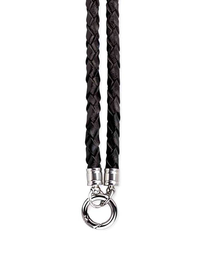 Flexible Lederhalskette mit Öffnungsring auf Weiß – bereit für Runental's mythische Anhänger.