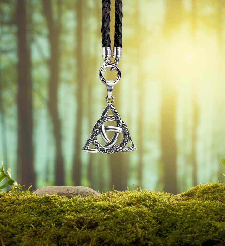 Knoten der Unendlichkeit - Silber Medaillon - runental