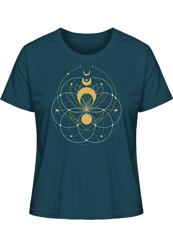 Mondbluete der Harmonie Organic Damen Shirt in stargazer auf weissem Hintergrund.