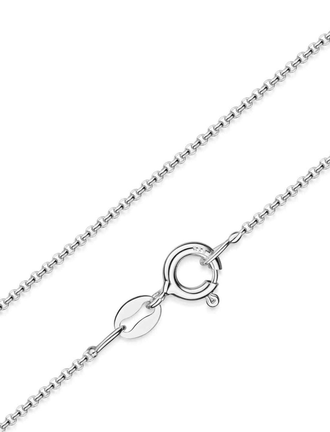 Feine 1,5mm oder 2mm 'Schimmerndes Erbsgeflecht' Erbskette aus 925er Sterling Silber auf einem reinweißen Hintergrund