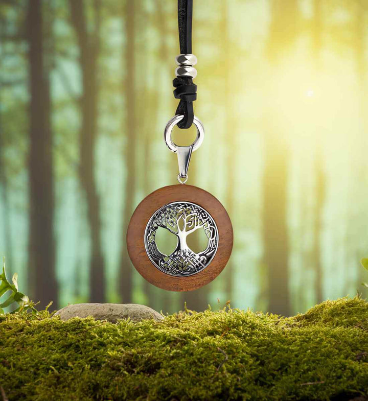 Yggdrasils Segen - Holz Halskette - runental