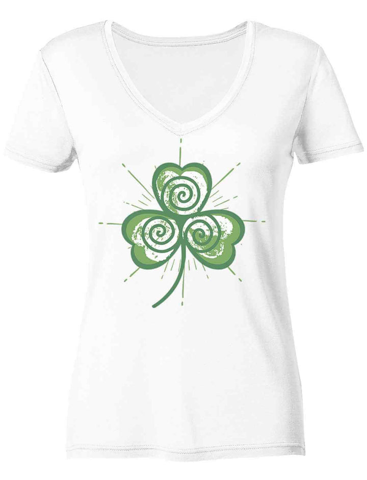 orderansicht des Trifolia Mystica Damen V-Neck Shirts in Weiß mit grünem keltischem Triskele-Kleeblatt