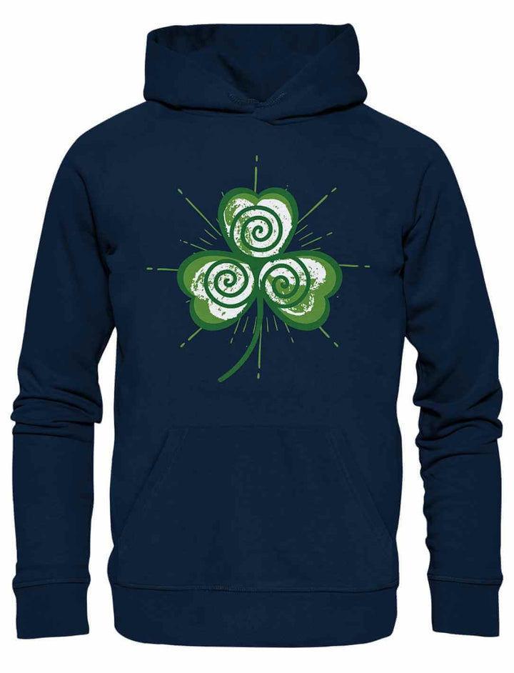 Trifolia Mystica Hoodie in French Navy – tiefer Blauton trifft auf mystisch-grünes Kleeblatt mit Triskele.