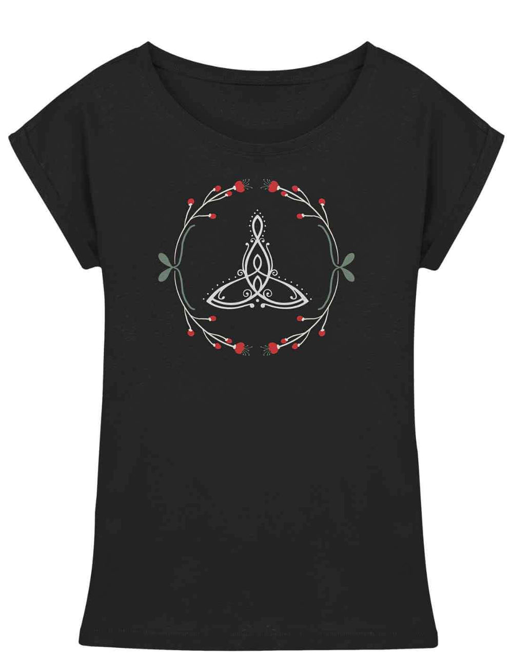 Das Celtic Mother Extended Shoulder Tee in tiefem Schwarz – das keltische Triquetra-Symbol, umrahmt von zarten Ranken und roten Beeren, strahlt Kraft und Schutz aus.