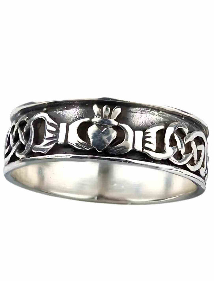 Claddagh Ring der Loyalität aus 925 Silber, frontale Ansicht. Perfektes Geschenk für Liebe und Treue.