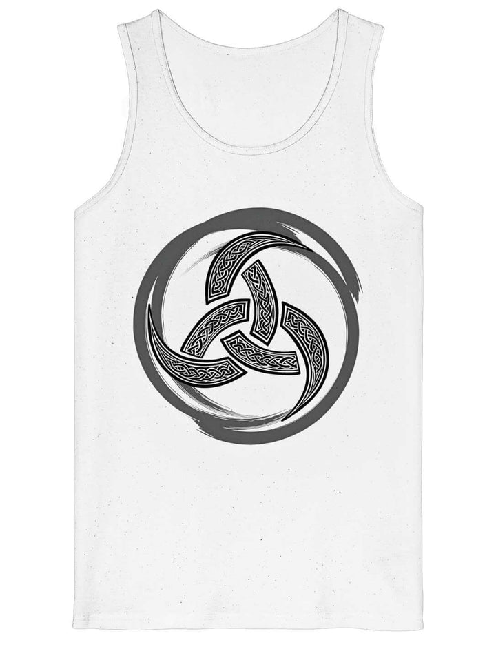 Weißes Herren-Tanktop mit Triquetra-Motiv im nordisch-keltischen Stil – Design: Echo der Triquetra
