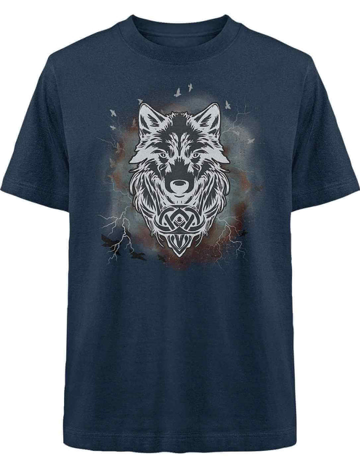 Dunkelblaues “Fenrir – Wolfseele des Nordens” Shirt mit Wikinger-Wolfsmotiv und Gewitterhimmel.