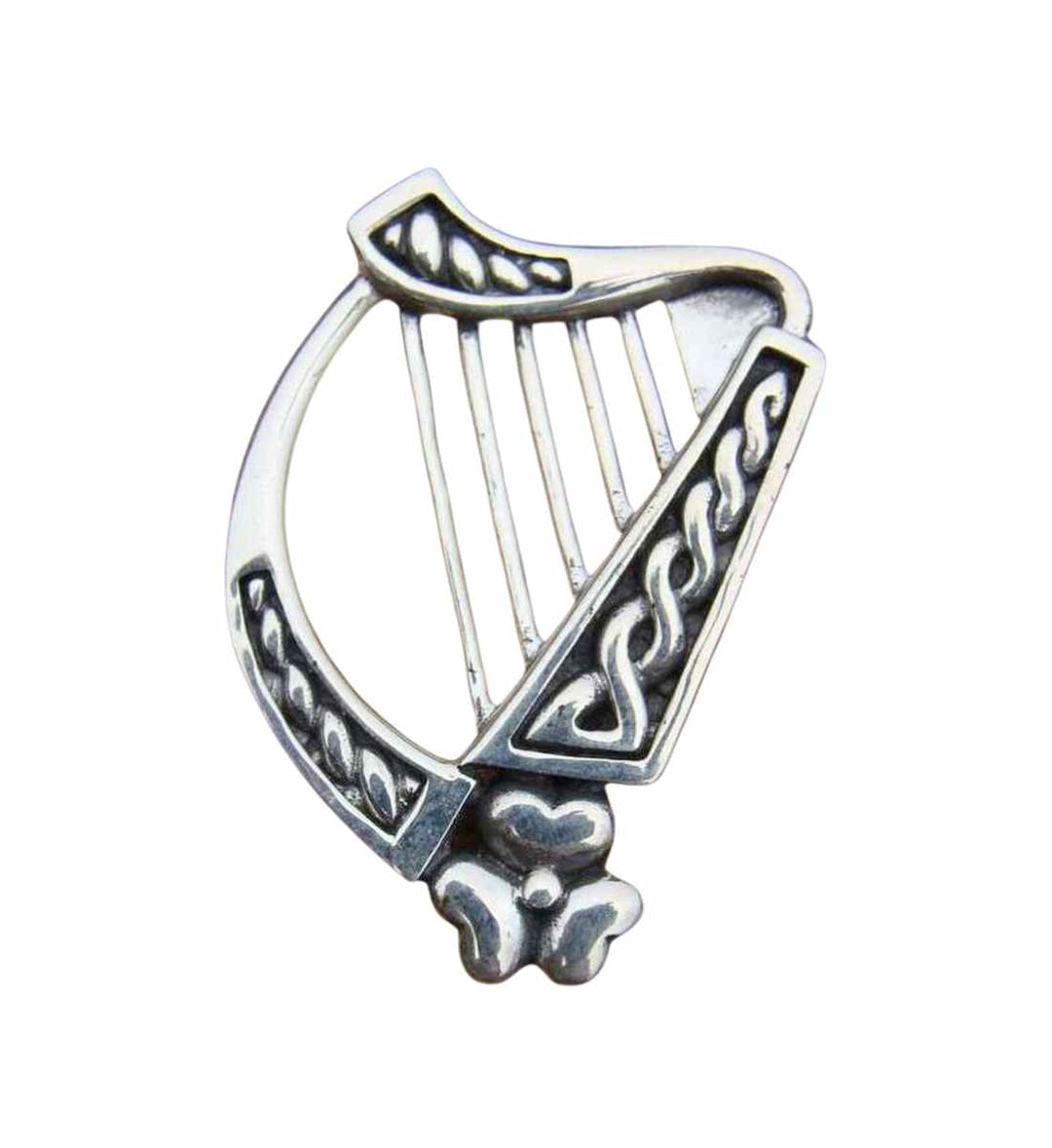 Harp of Tir na nOg Anhänger aus 925 Sterling Silber auf weißem Hintergrund – keltische Eleganz und märchenhafte Ausstrahlung