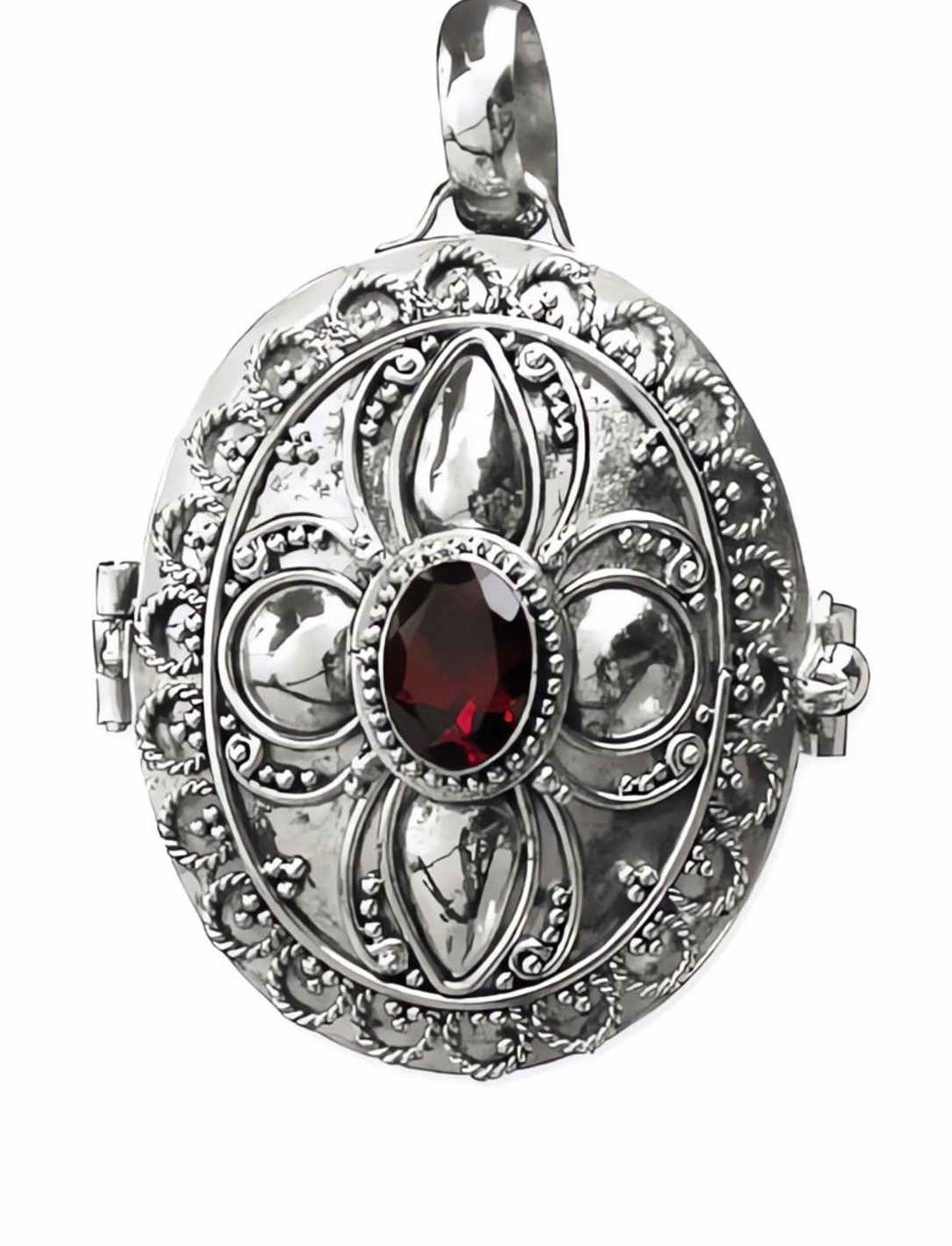 Herzfeuer-Amulett aus 925er Silber mit leuchtendem Granat – Detailreiche Handwerkskunst für Deinen Stil