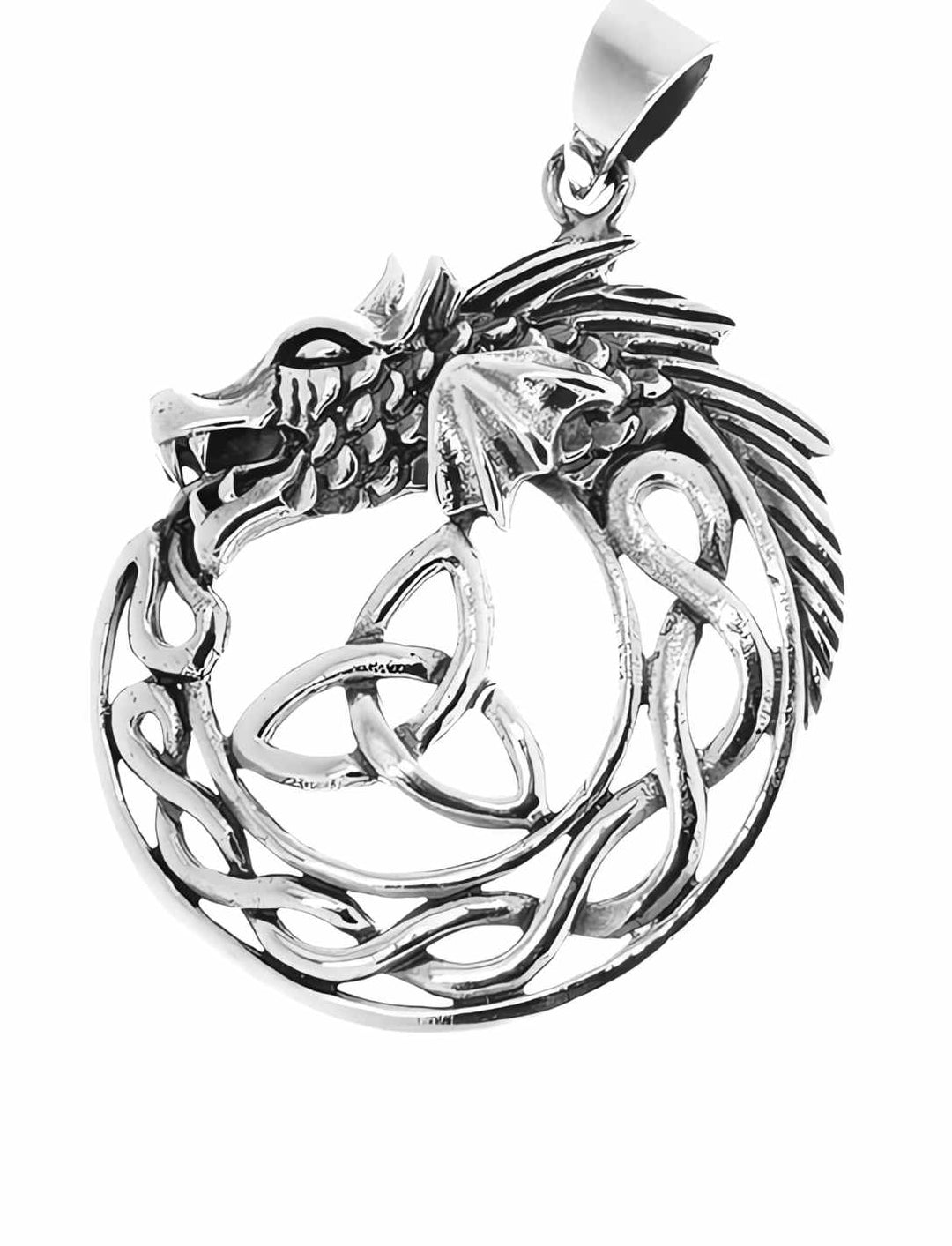 Keltischer Drache der Sidhe Anhänger auf weißem Hintergrund – Ein glänzendes Symbol aus 925 Sterling Silber, das die Essenz der keltischen Legenden und der mystischen Sidhe einfängt.