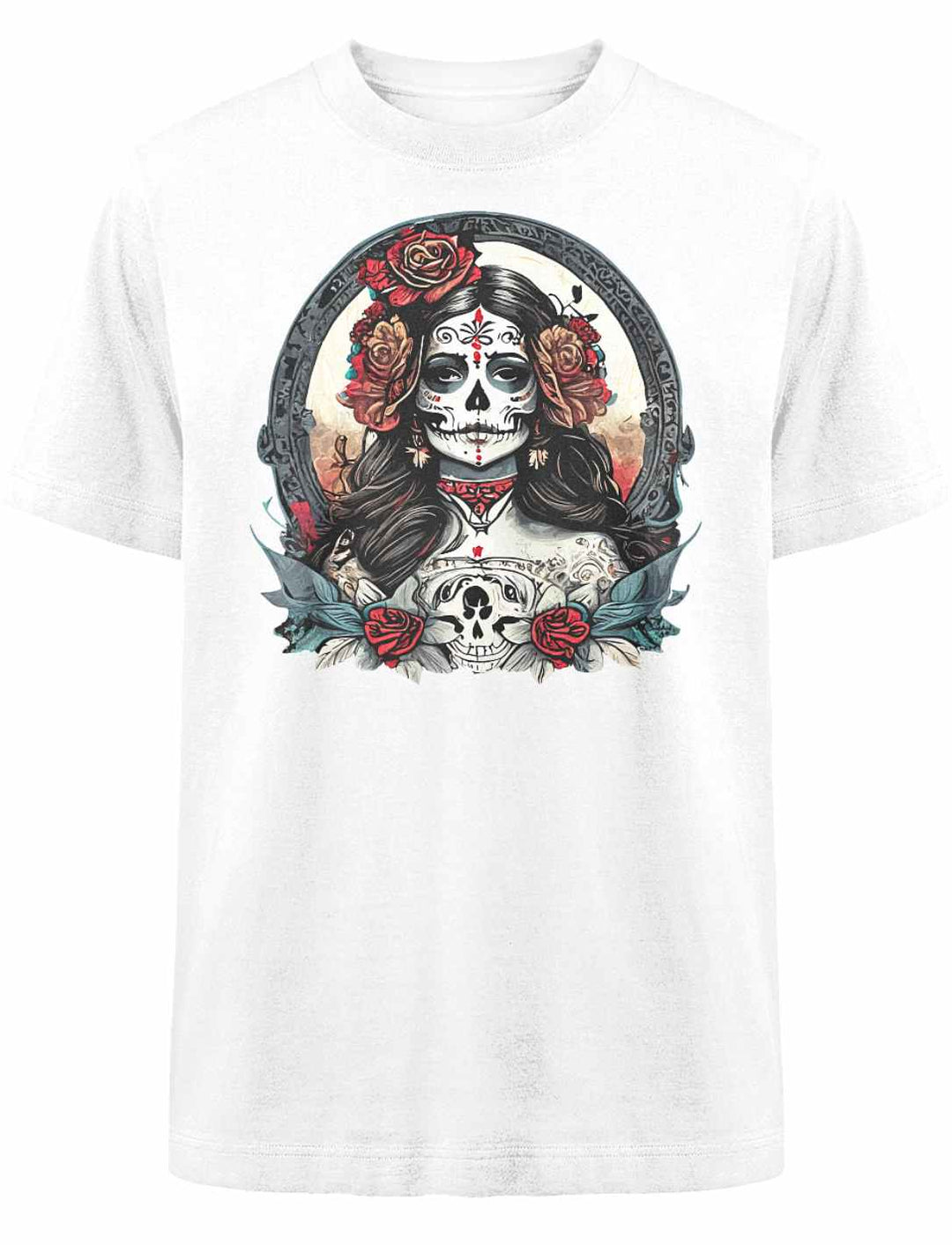 La Catrina Oversized Shirt in Weiss auf weissem Hintergrund, inspiriert von mexikanischer Kultur.