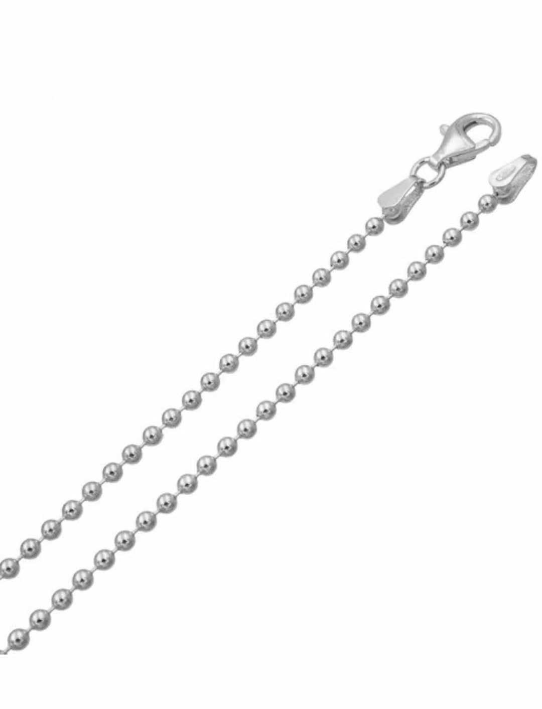 Glänzende 925er Sterling Silber Kugelkette 'Schimmerndes Kugelgeflecht' mit Karabinerverschluss, präsentiert auf einem reinweißen Hintergrund.
