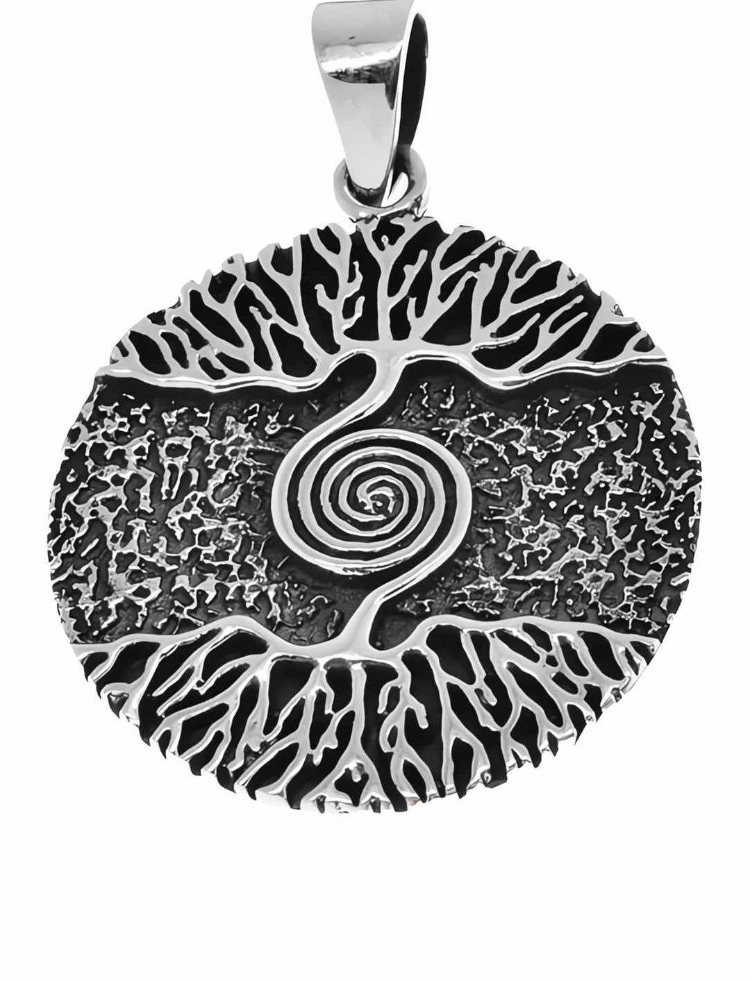 Spirale des Ursprungs Anhänger auf weißem Hintergrund – Elegantes 925 Sterling Silber Schmuckstück, das die Schönheit der Natur und die zyklische Reise des Lebens durch ein feines Baum- und Spiralmotiv darstellt.