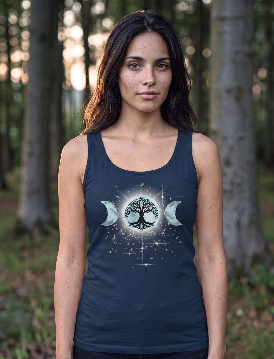 Frau zwischen Birken im Abendlicht, Tank Top in Navy mit zwei Mondsicheln
