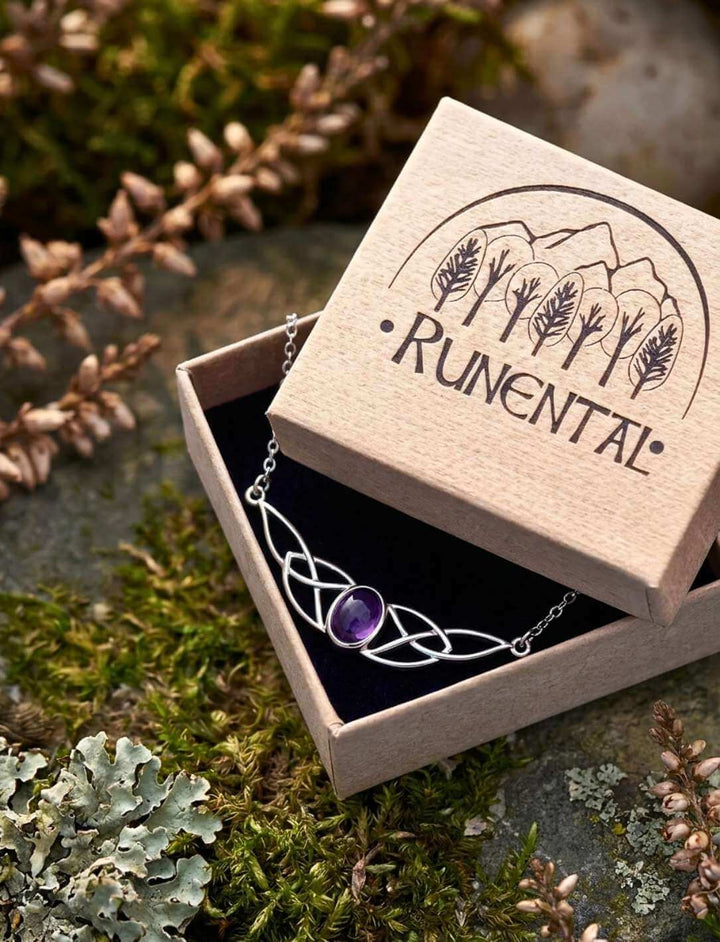 Keltische Amethyst-Kette in der Runental-Geschenkbox