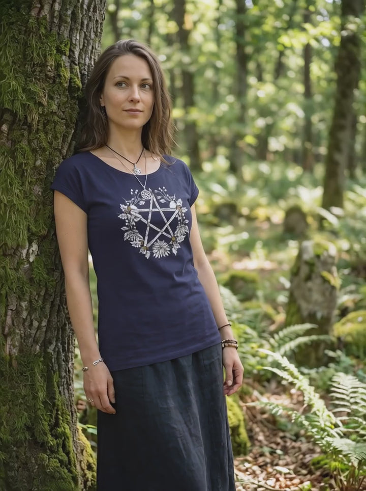 Video – Pentakel Shirt Damen in Bewegung – Kreis der Elemente Wicca Long Fit