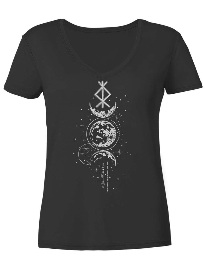 Schwarzes Damen V-Neck Shirt liegend, Binderune und Mondmotiv vollständig sichtbar