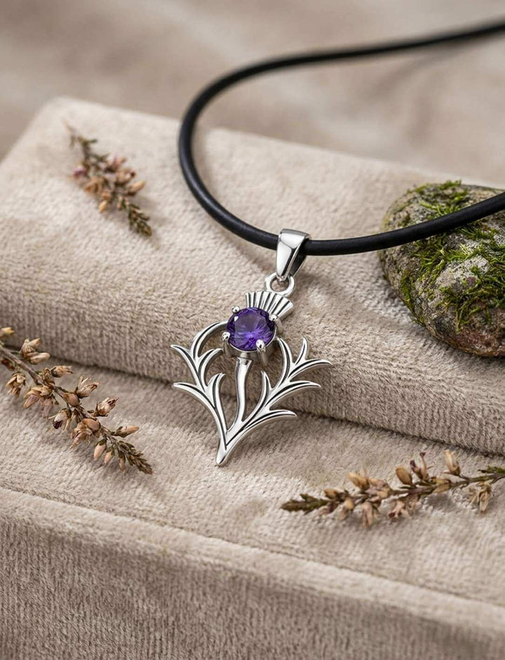 Distel Anhänger Silber mit Amethyst an schwarzer Lederkordel