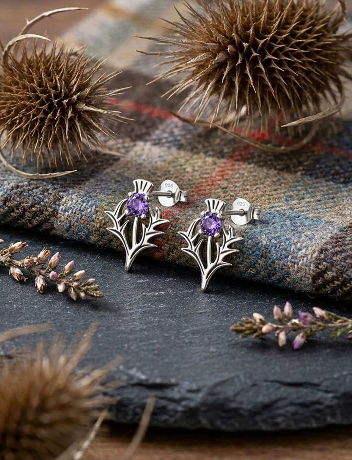 Schottische Distel Ohrstecker 925 Sterling Silber violetter Zirkonia auf Schiefer