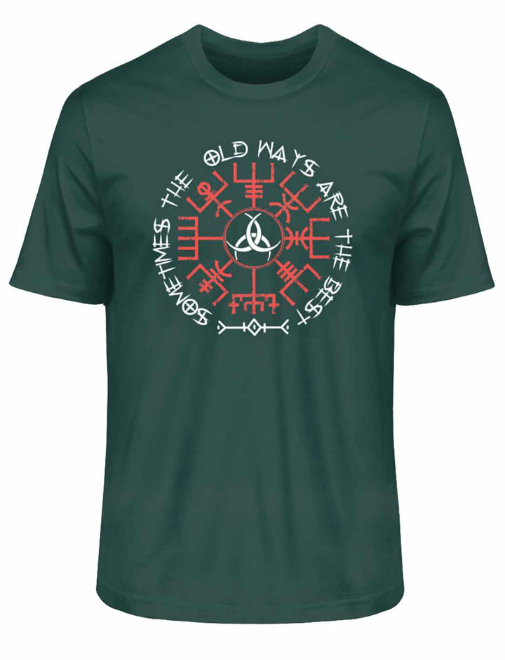 Glazed Green "Sometimes the Old Ways"-T-Shirt mit historischen Symbolen Vegvisir und Triquetra, die alte Traditionen und Schutz verkörpern.